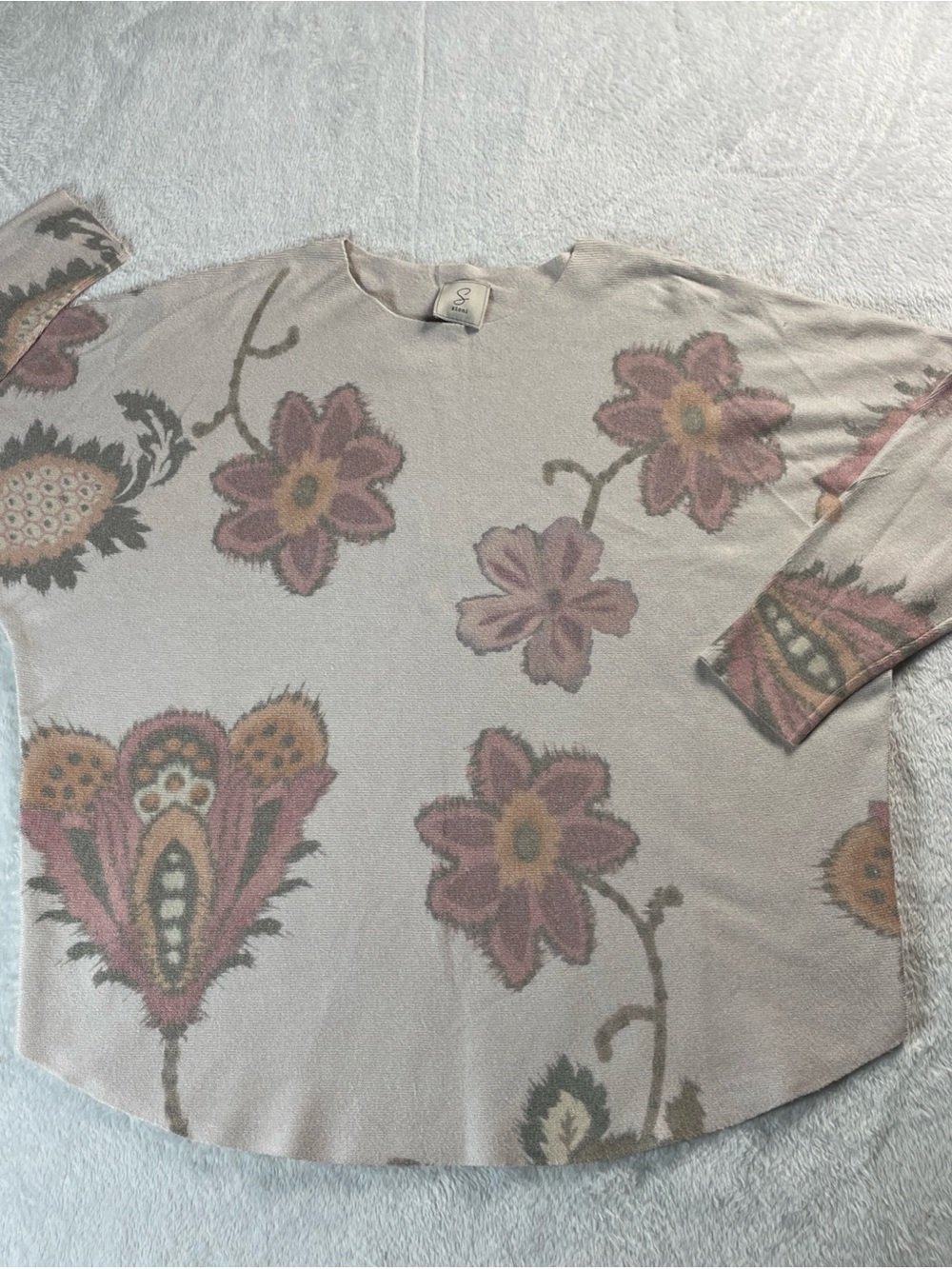 Sioni Pullover Tan & Pink Floral Sweater  Size 1X  3/4 Sleeves Curved Hem